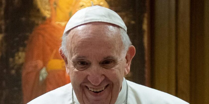 Papa enseña que no hay que compartir la fe